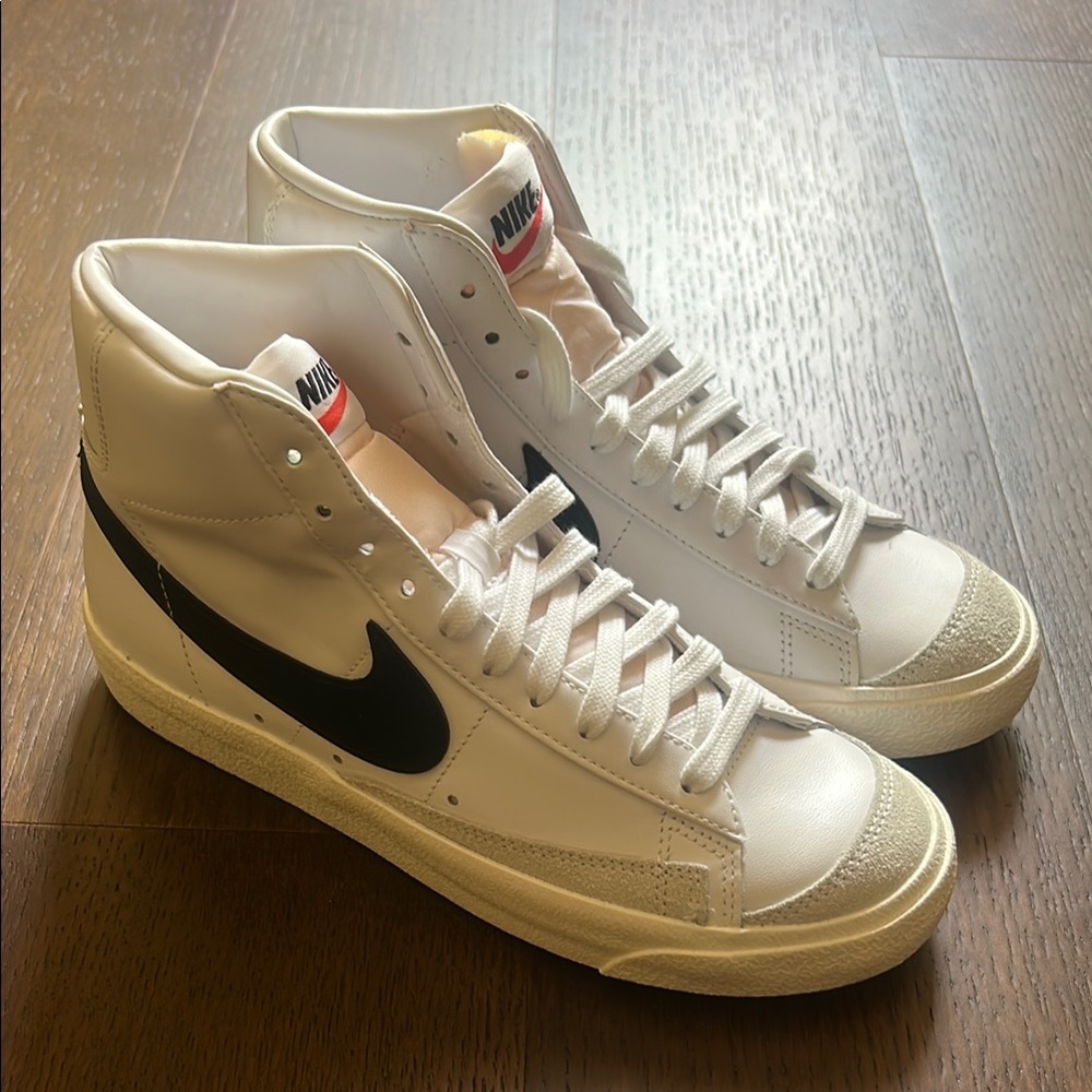 Nike Blazer Sneakers